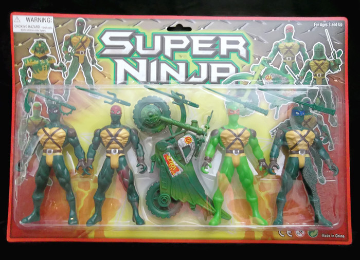 Super Ninja 4 FIGURINEs with Cycle Toy Set 