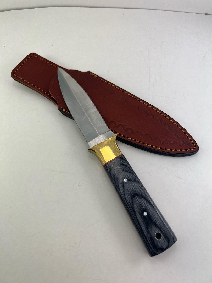 KNIFE 203493 WOOD BOOT WITH LEATHER SHEATH